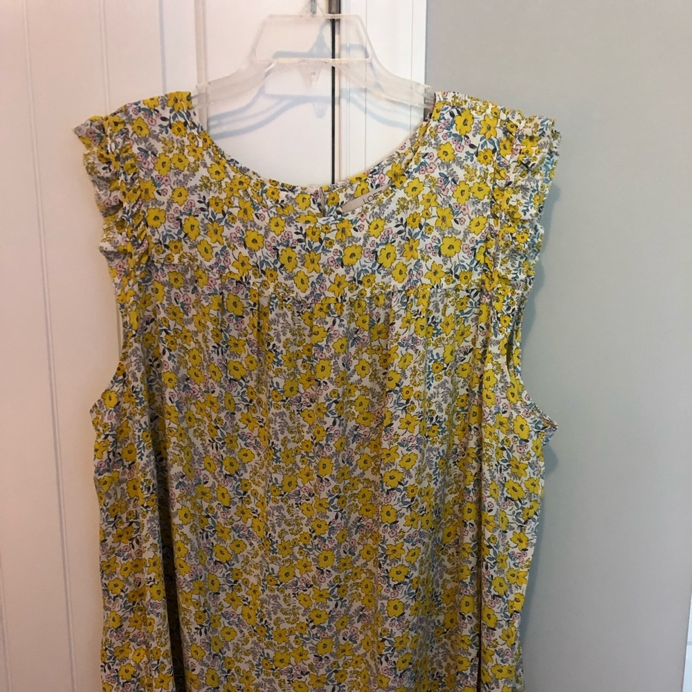 Loft Cute Yellow Floral Top Size 22